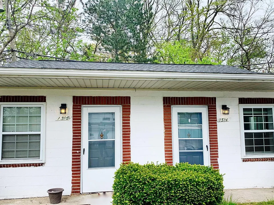 front door on right side