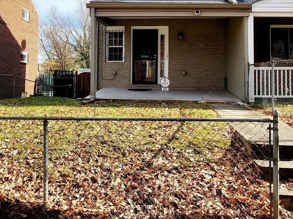 832 51st St SE, Washington, DC 20019