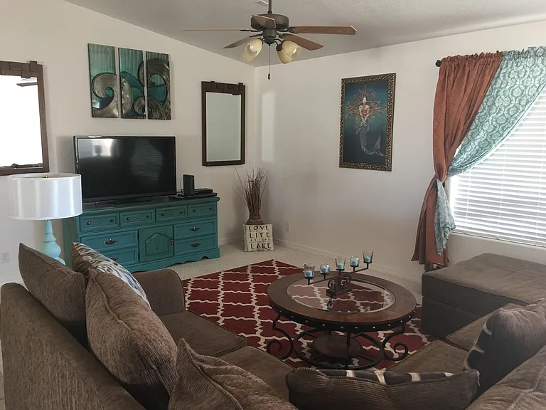 3715 Beachview Dr — Photo 3