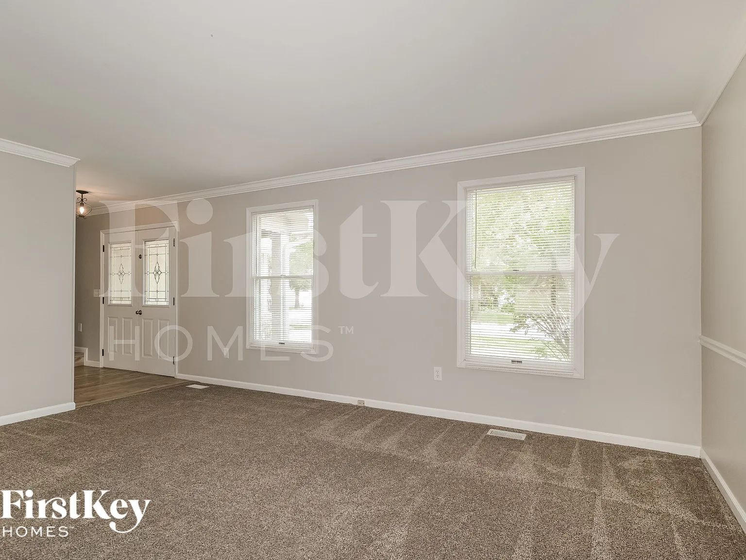 4 bed, 2.5 bath, 3000 sqft, $3,050 — Photo 4