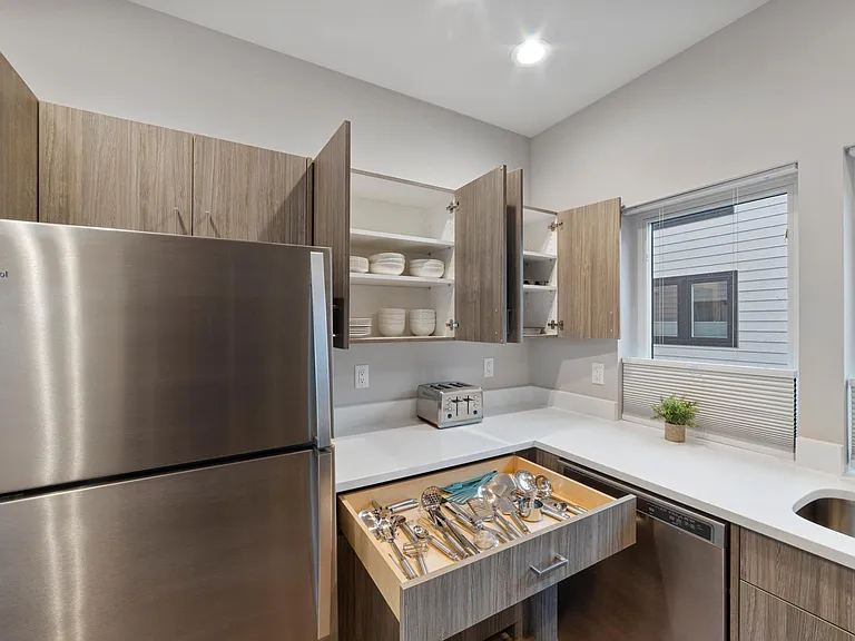 914 21st St #914 — Photo 25