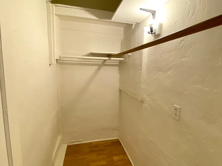 Franklin Place Lofts — Photo 19