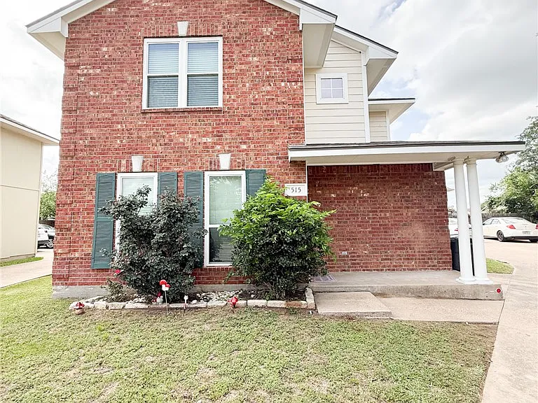 515 Camp Ct — Photo 1