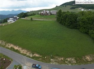 47 Shawnee Rd, Banner Elk, NC 28604