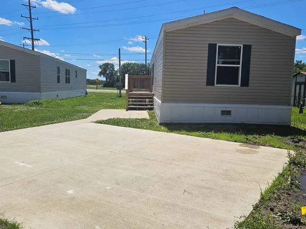 117 Park Estate Ave, Pontiac, IL 61764