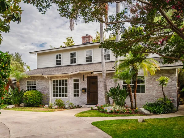 13230 Hesby St, Sherman Oaks, CA 91423