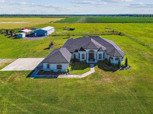 15639 Seth Country Ln, Wimauma, FL 33598