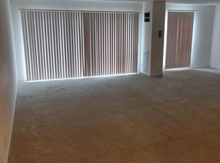 1014 N Plum Grove Rd APT 202, Schaumburg, IL 60173