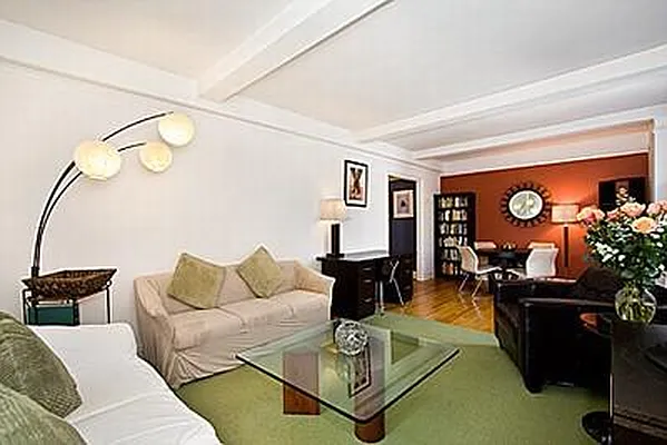 Sold by Fenwick Keats Real Estate | media 9