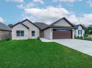 121 Legacy Ln, Hot Springs, AR 71901