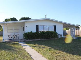 421 SE Solaz Ave, Port St Lucie, FL 34983
