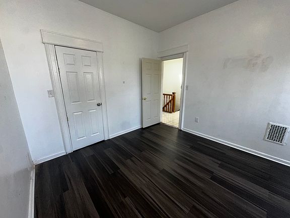 5th image of 323 Etna St Floor 2
