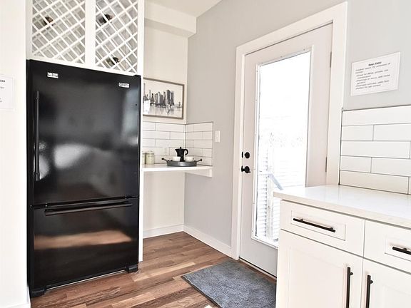 5th image of 2068 E Boston St #1