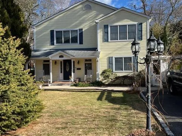 1375 Pine Drive, Bay Shore, NY 11706