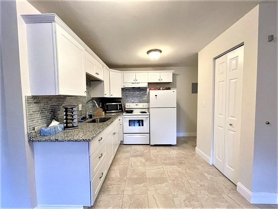 2nd image of 17 Carey Ave APT 2