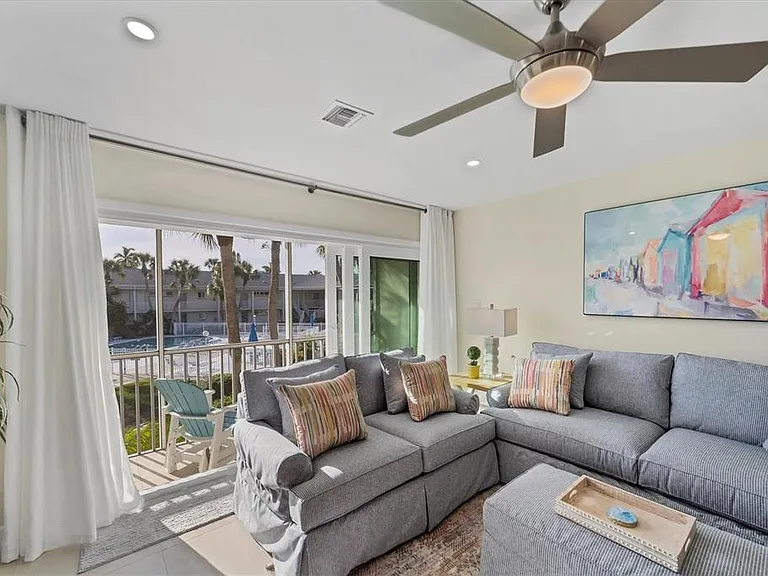 500 S Washington Dr #18B — Photo 15