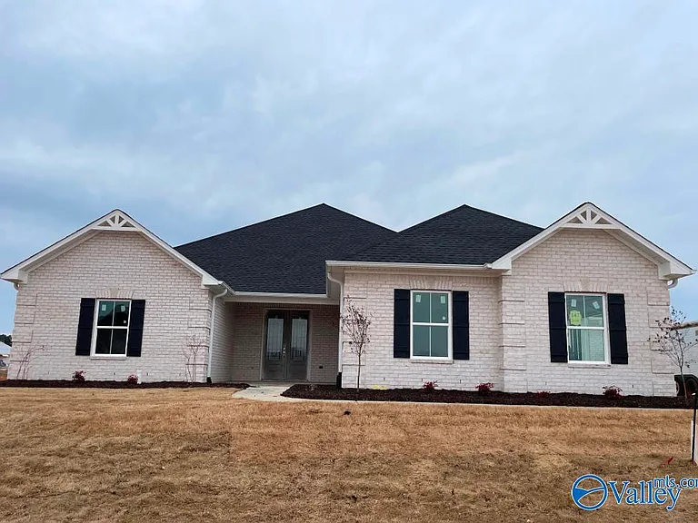 26415 Birkshire Ln — Photo 1