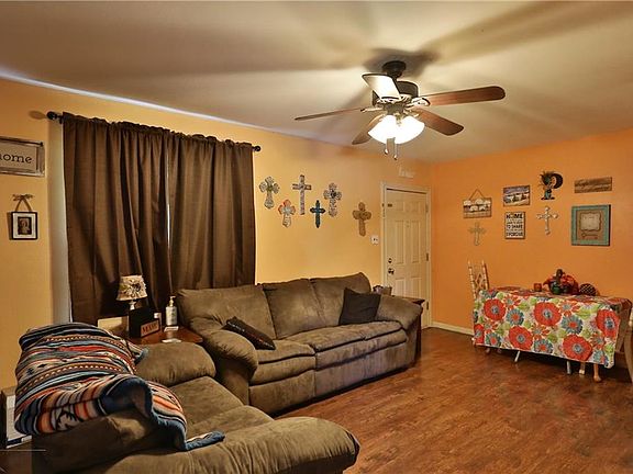 4th image of 602 Peach St