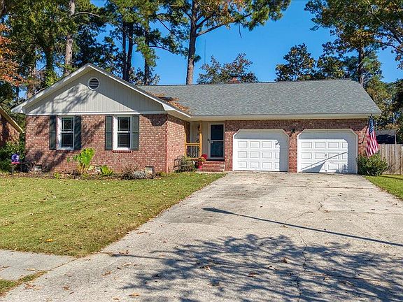 5th image of 122 Dunmow Dr
