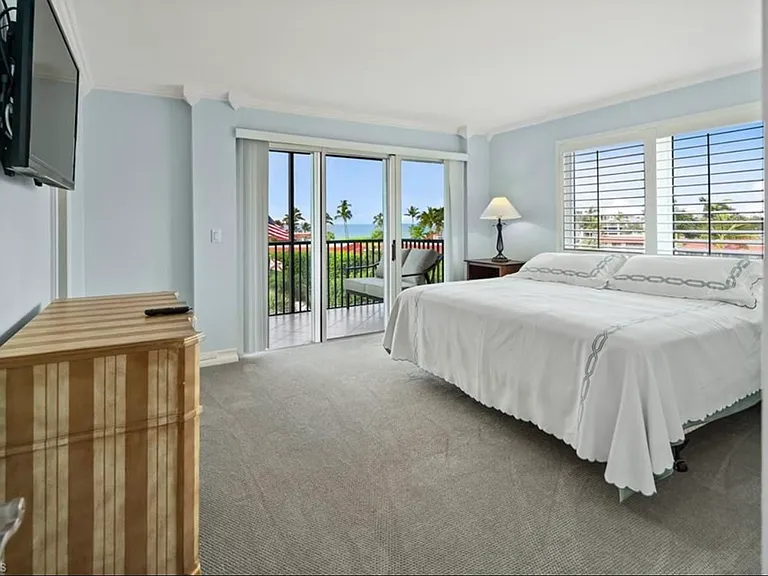 2170 Gulf Shore Blvd N #51W — Photo 4