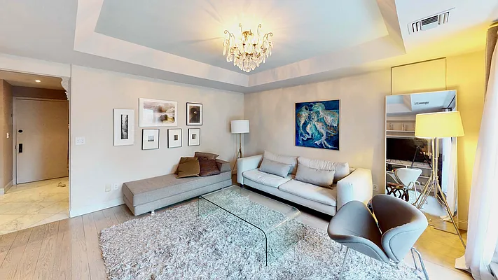 Rented by Compass | media 18