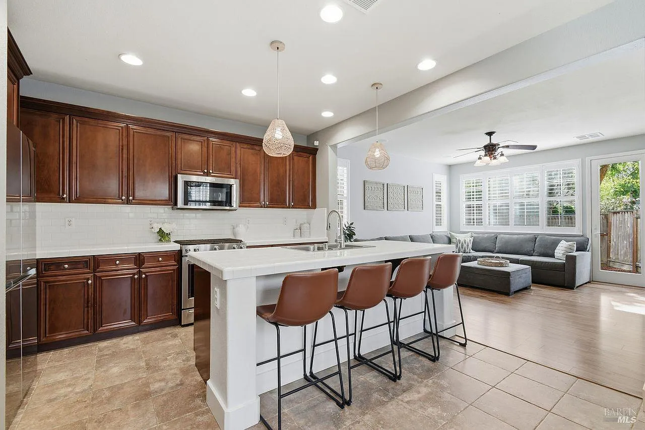 2151 Linwood Avenue - Photo 2