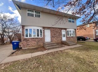 615 W 64th St, Davenport, IA 52806