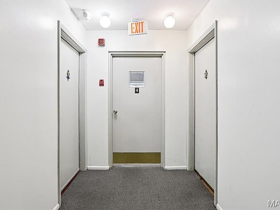 4th image of 4355 Maryland Ave APT 401