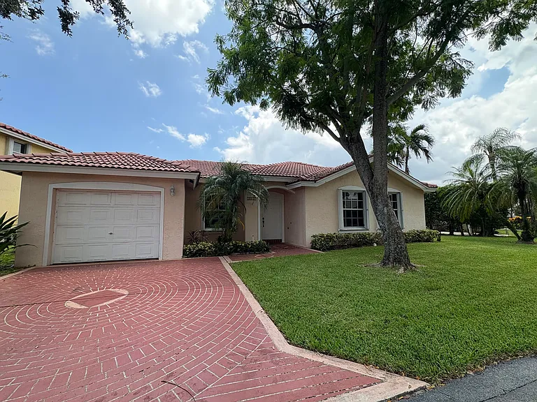 3572 Sahara Springs Blvd — Photo 4