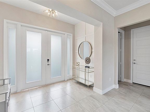 3rd image of 10500 S Lago Vista Circle