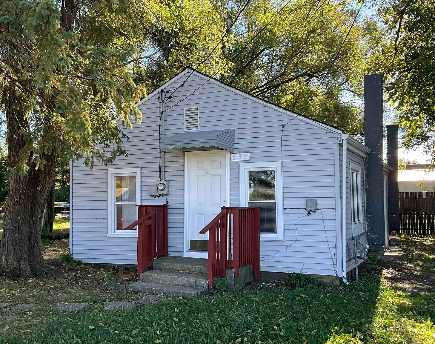 532 Lathrop Ter photo 1