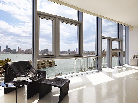 4th image of 100 11th Ave APT 20B