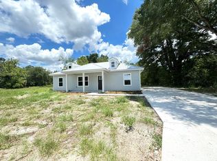 1071 Oliver St, Bell, FL 32693