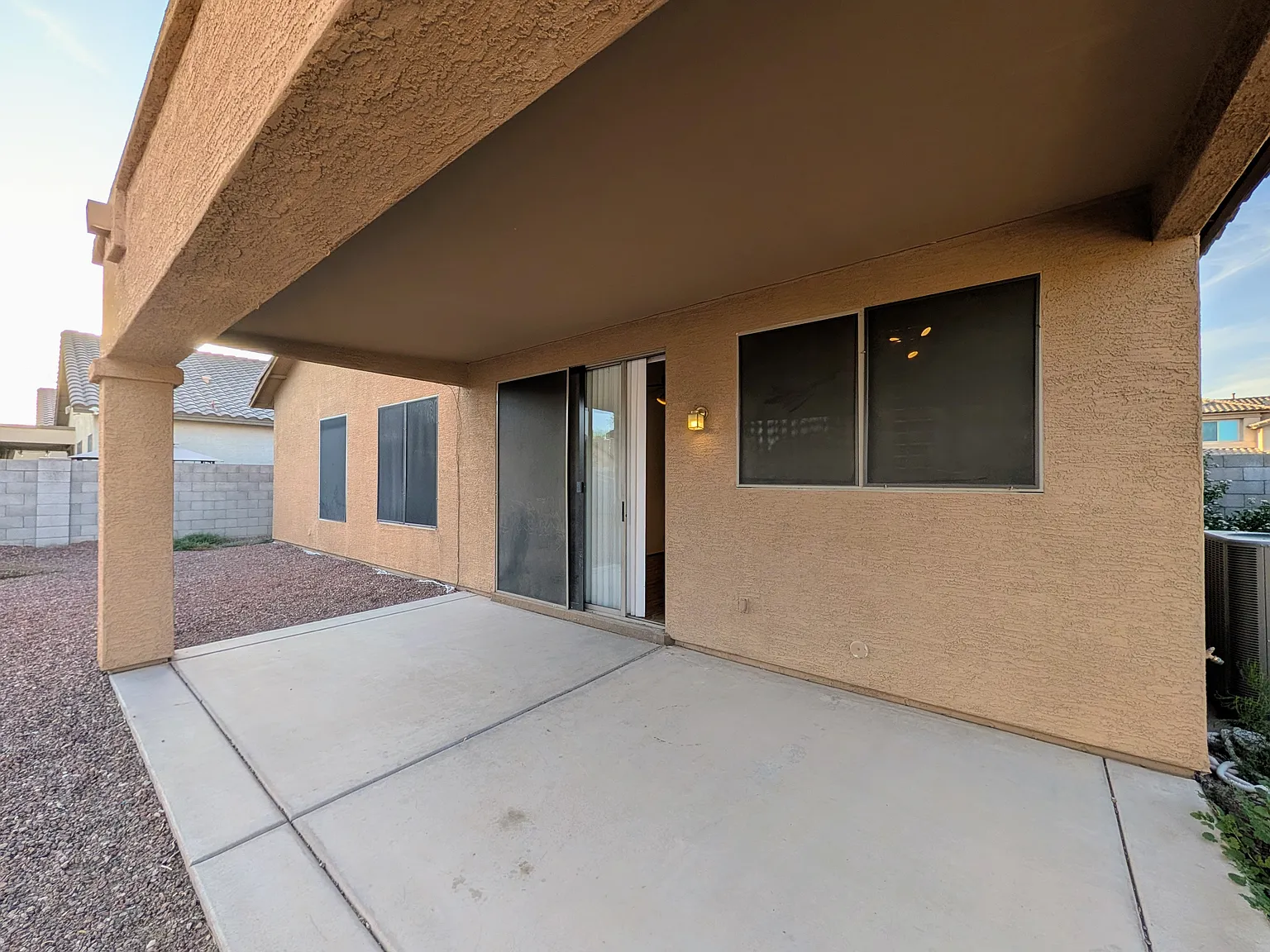 3 bed, 1594 sqft, $2,098 — Photo 3