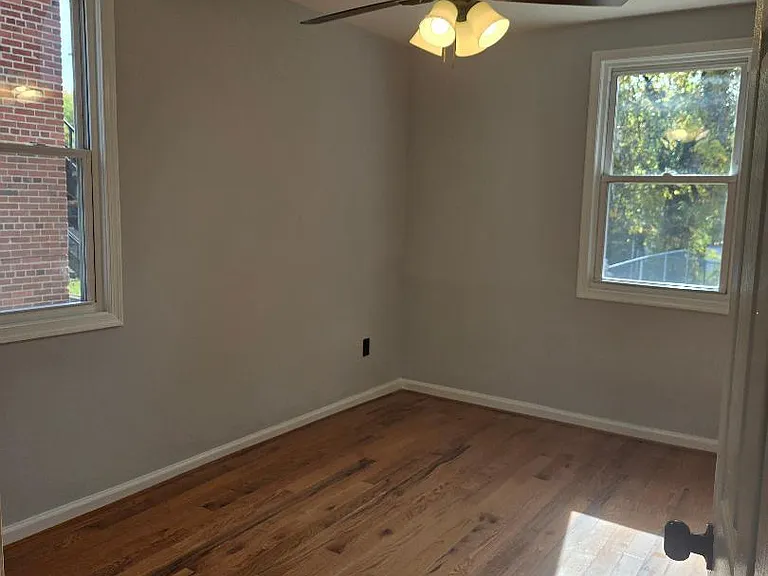 5433 C St SE #2 — Photo 7
