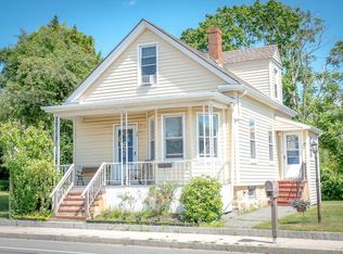 72 Slocum Rd, Dartmouth, MA 02748