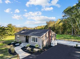160 Laten Knight Rd, Cranston, RI 02921