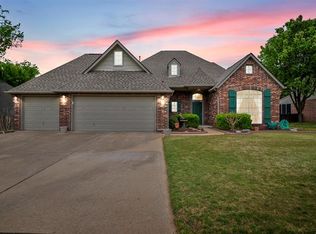 7304 E Forest Ridge Blvd, Broken Arrow, OK 74014