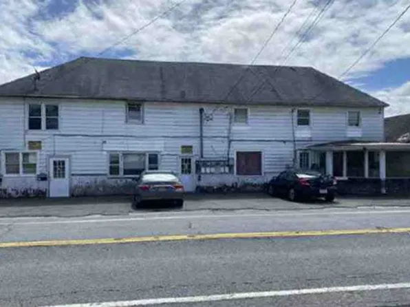 214 Homestead Ave, Maybrook, NY 12543