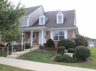 715 Brentwood Dr, Lititz, PA 17543