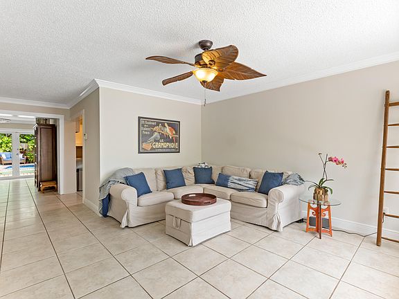 2nd image of 3006 Flagler Ave