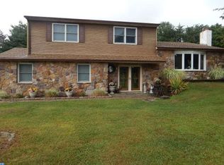191 Chapel Dr, Holland, PA 18966