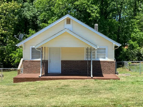 14 Hall Rd, Greenville, SC 29609