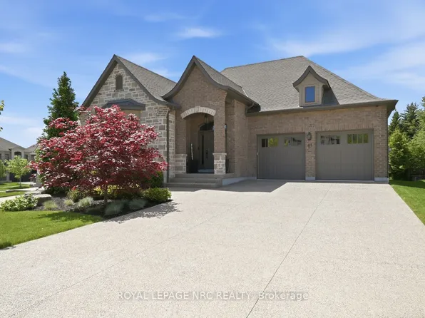 61 Philmori Blvd, Pelham, ON L0S 1E5