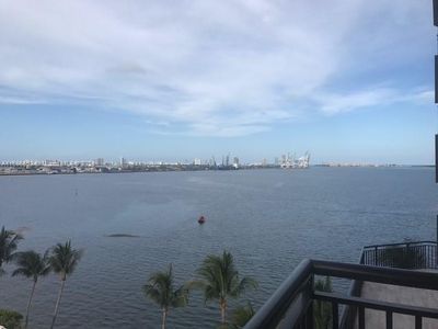 540 Brickell Key Dr APT 830, Miami, FL, 33131