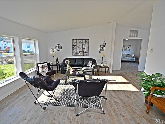 2nd image of 14311 124th Street Ct E