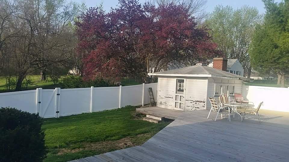 1st image of 216 Grove St