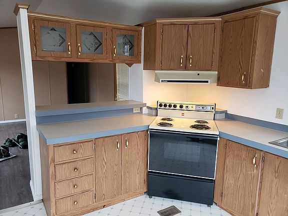 4th image of 506 W 1st St Lot 12