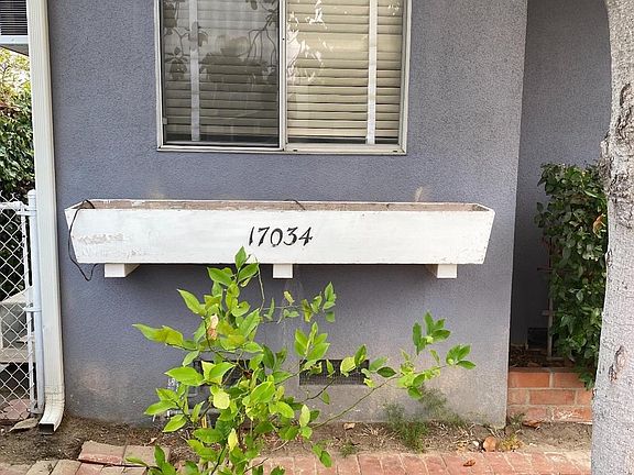 2nd image of 17034 Wyandotte St