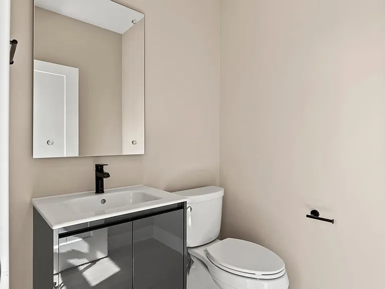 2015 Tysons Ridgeline Rd — Photo 16